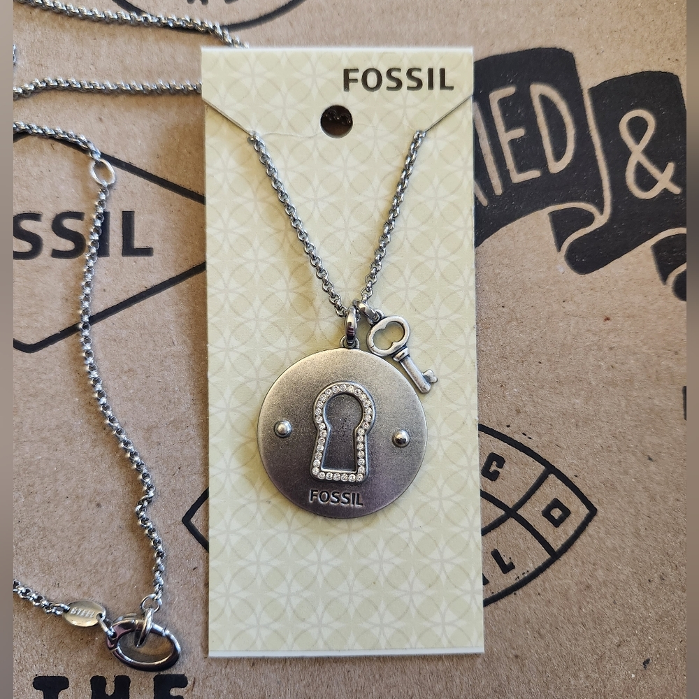 Fossil long necklace
